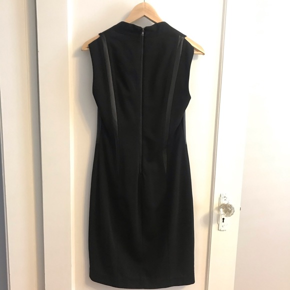 Little mid-length Black DS Dress - Picture 2 of 8
